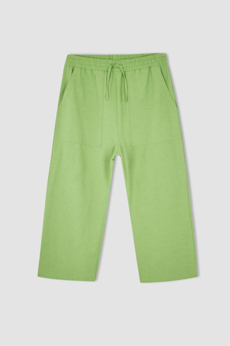 Regular Fit Elasticated Waist Capri Chinos