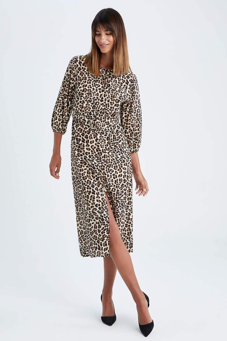 Straight Fit Crew Neck Flower Midi Dress