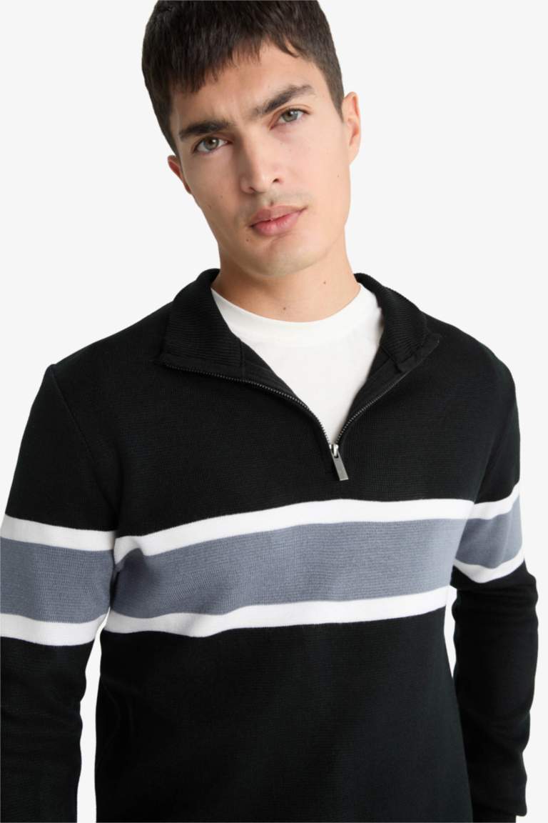 Standard Fit Turtleneck Knitwear Pullover