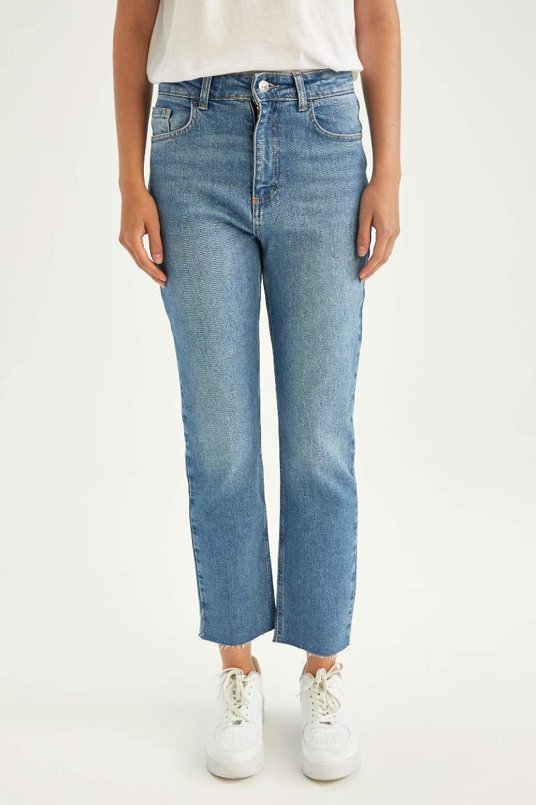 Mary Vintage Straight Fit Yüksek Bel Paça Ucu Kesik Bilek Boy Jean Pantolon