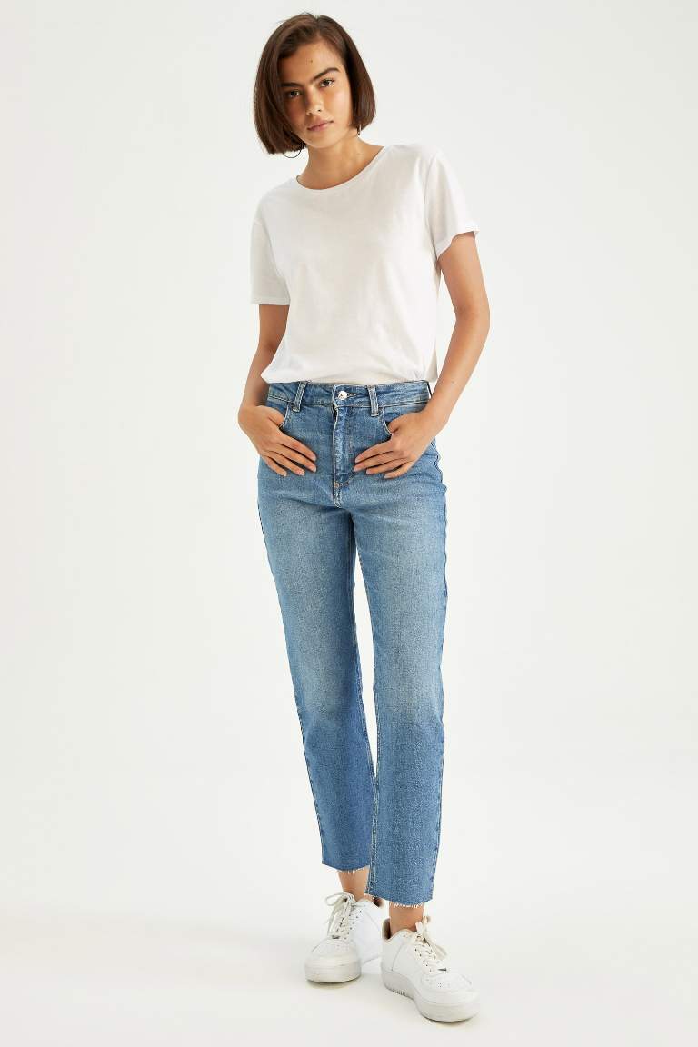Mary Vintage Straight Fit Yüksek Bel Paça Ucu Kesik Bilek Boy Jean Pantolon