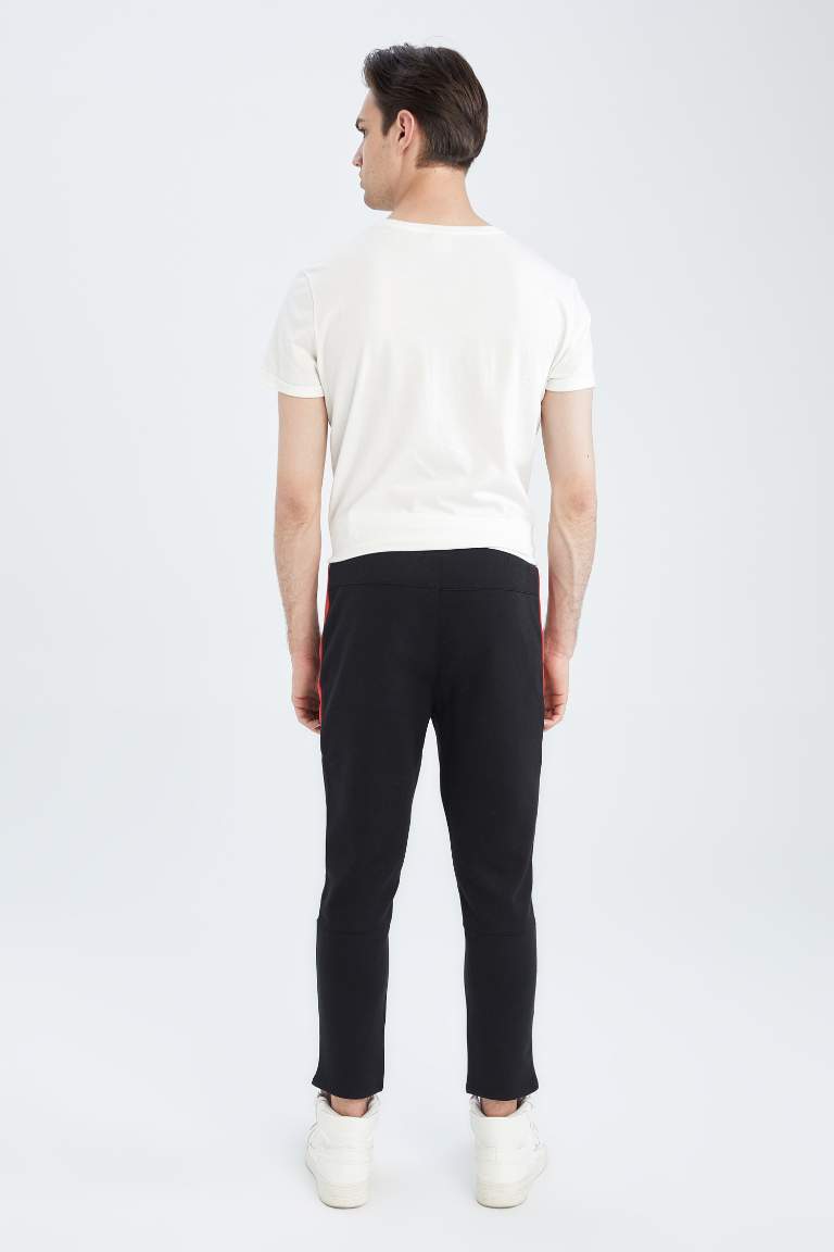 Slim Fit Straight Leg Zipper Pocket Sweatpants