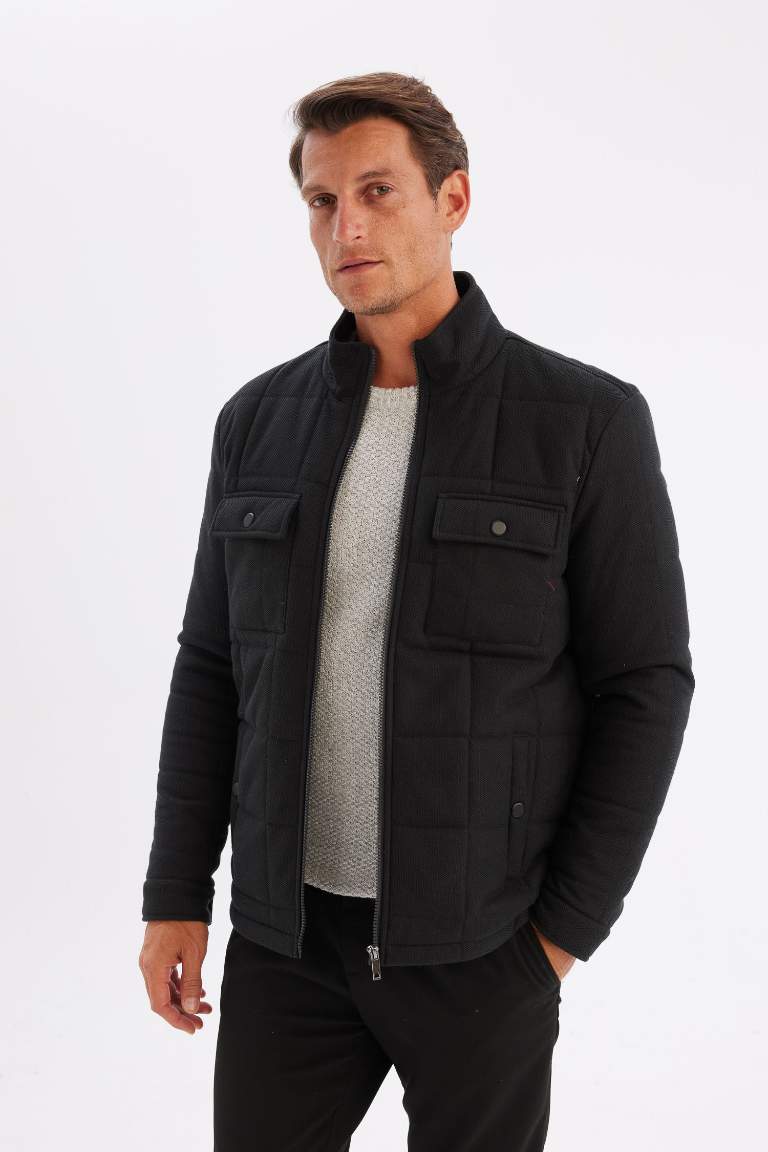 Slim Fit Dar Kesim Dik Yaka Astarlı Cepli Fermuarlı Mont