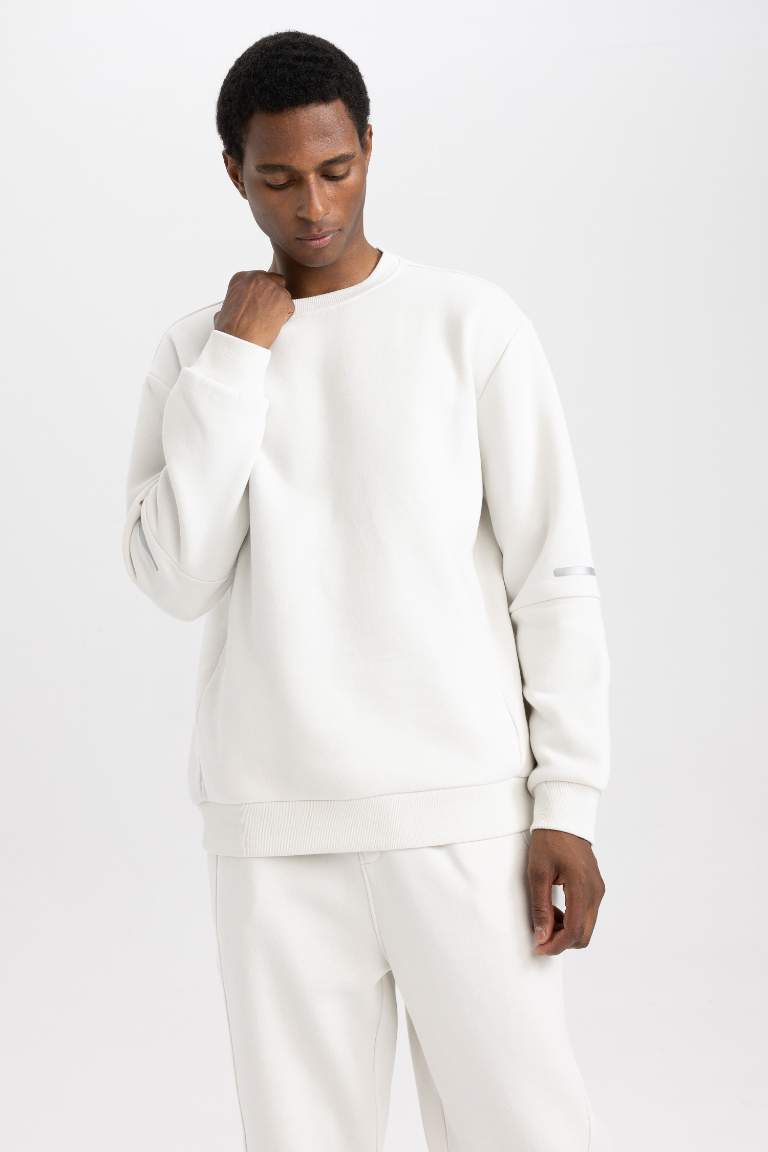 DeFactoFit Standard Fit Crew Neck Basic Thick Sweatshirt