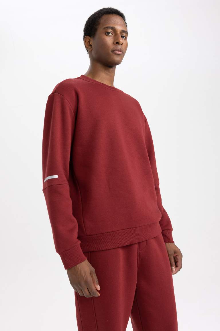 DeFactoFit Standart Fit Bisiklet Yaka Basic Düz Reflektör Detaylı Kalın Sweatshirt