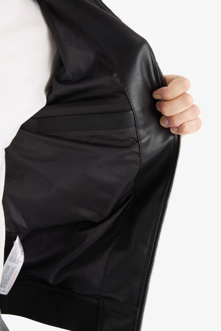Slim Fit Dar Kesim Kolej Yaka Astarlı Fermuarlı Suni Deri Bomber Mont