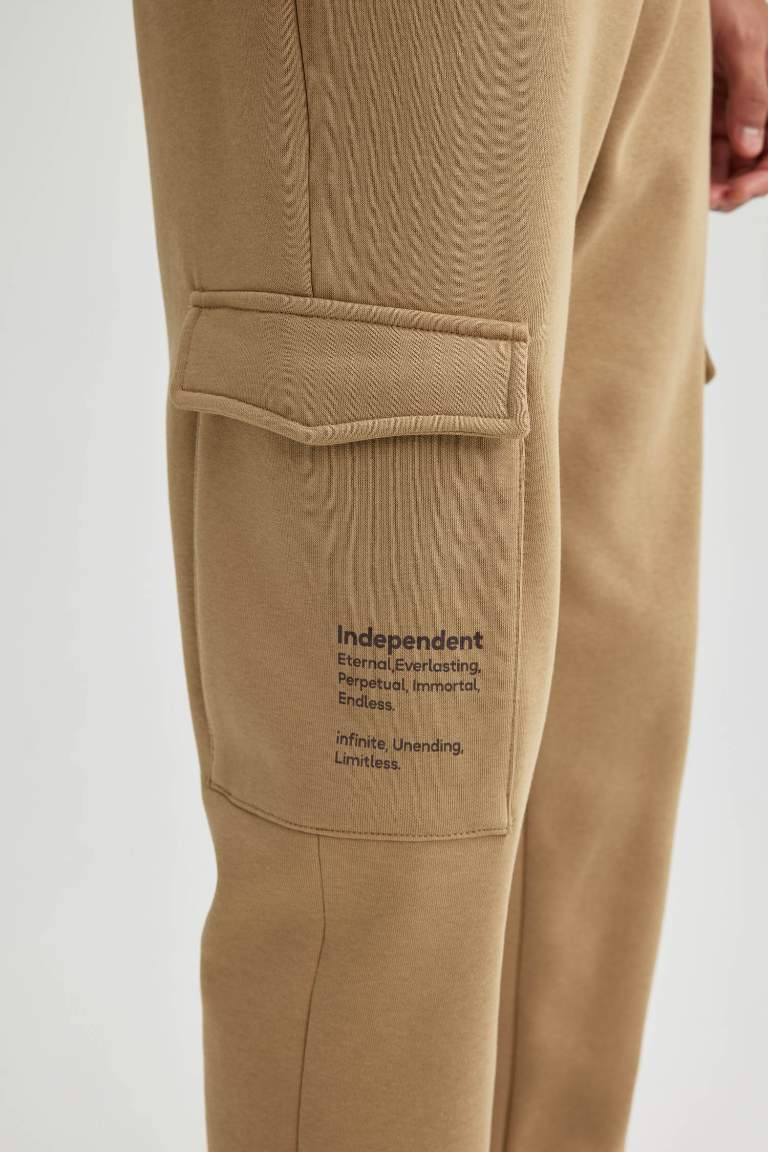 Regular Fit Rib Hem With Cargo Pocket Sweatpants