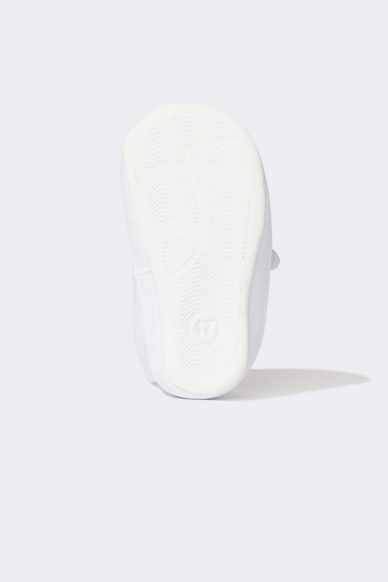Baby Girl Flat Sole Sneaker