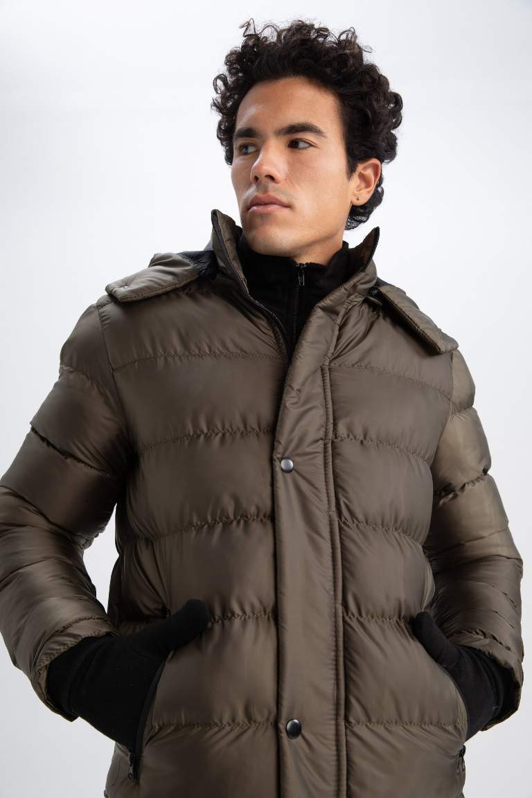 Slim Fit Kapüşonlu Puffer Şişme Mont Parka