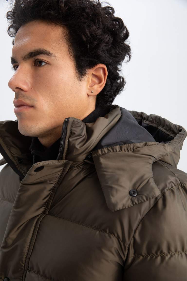 Slim Fit Kapüşonlu Puffer Şişme Mont Parka