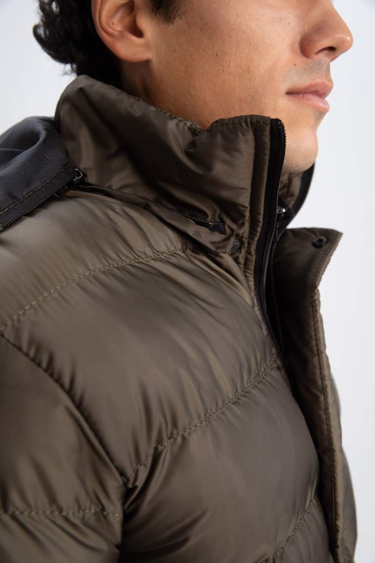 Slim Fit Kapüşonlu Puffer Şişme Mont Parka
