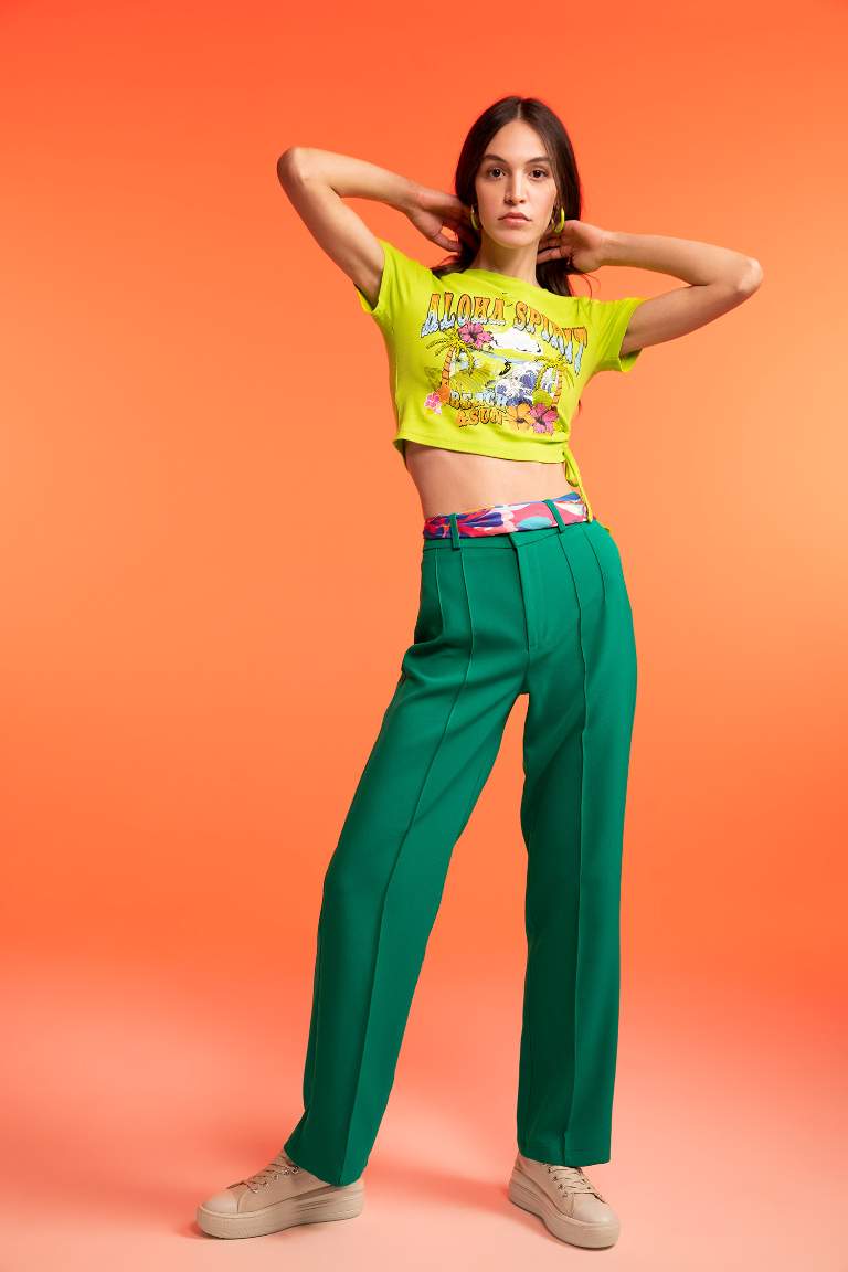 Coool Crew Neck Printed Side Tie Detailed Crop Top