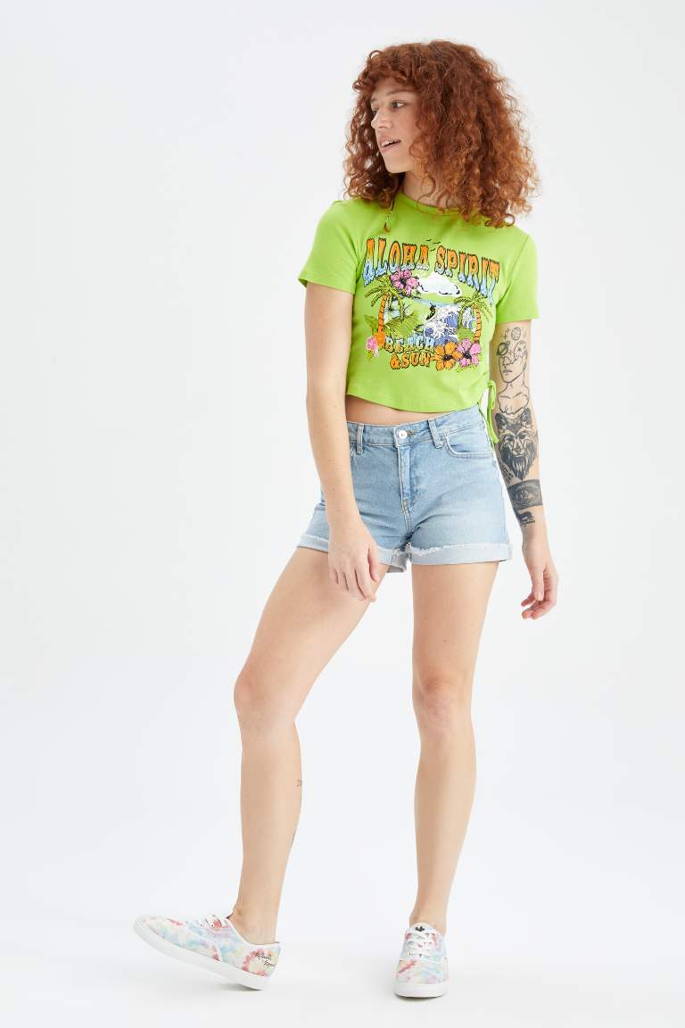 Coool Crew Neck Printed Side Tie Detailed Crop Top