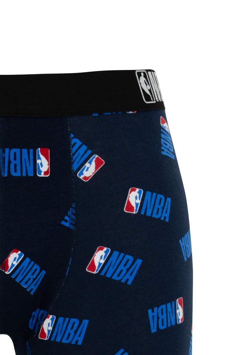 بوكسر قصة عادية من NBA