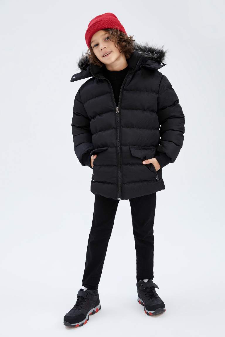 Erkek Çocuk Kapüşonlu Pelüş Astar Parka