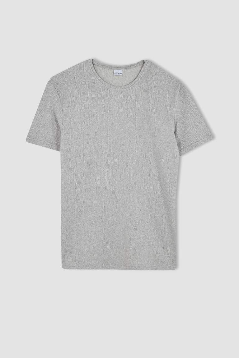 New Regular Fit Bisiklet Yaka Basic Tişört