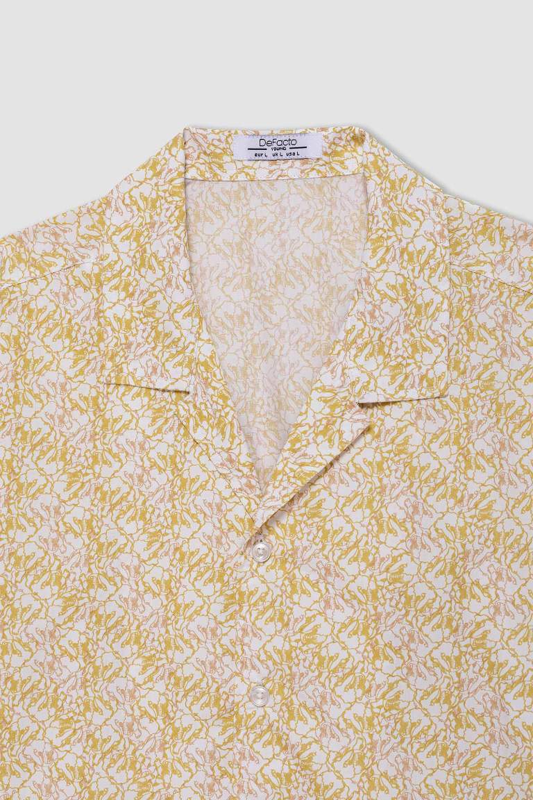 Regular Fit Resort Collar Printed Short Sleeve Shirt