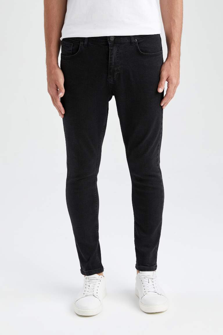 Carrot Fit Normal Waist Pipe Leg Jeans
