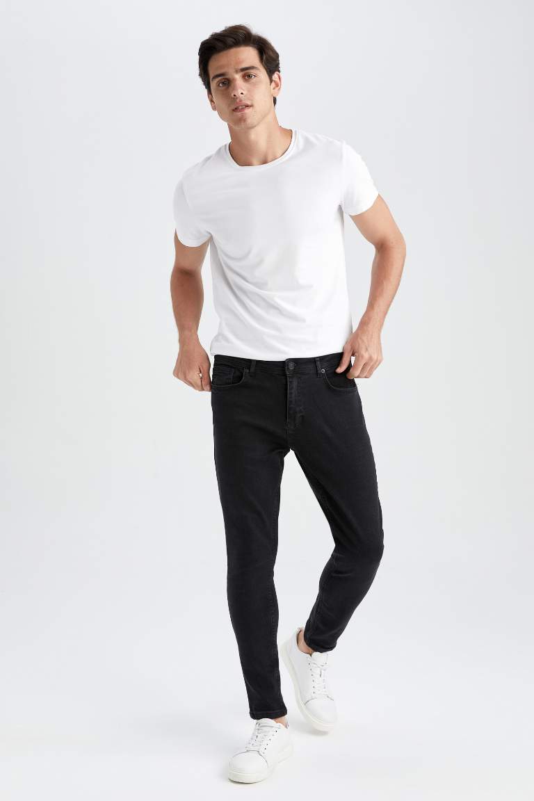 Carrot Fit Normal Waist Pipe Leg Jeans