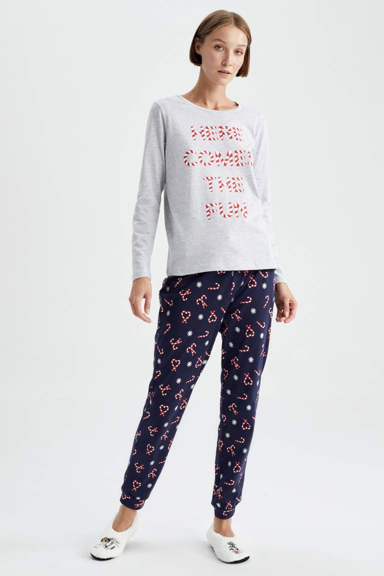Fall in Love Yılbaşı Temalı Baskılı Uzun Kollu Pijama Takımı