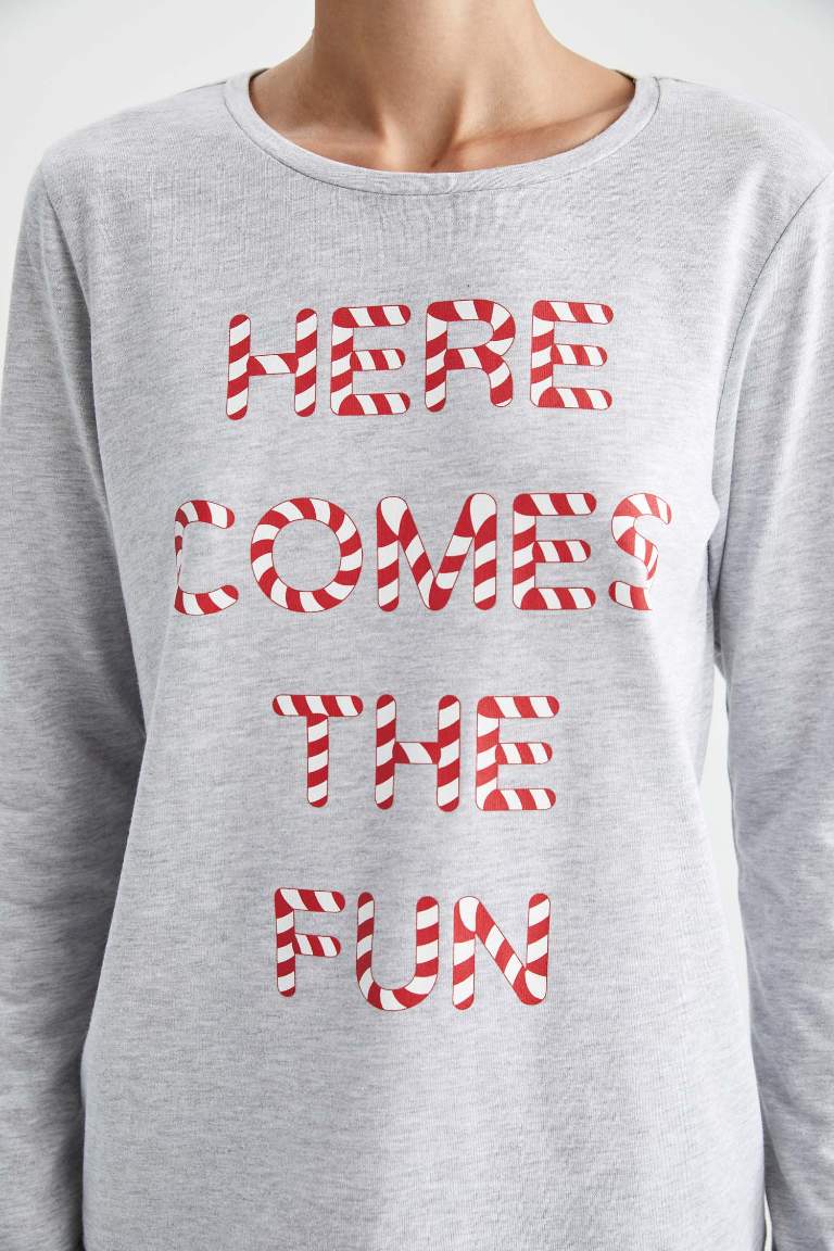 Fall in Love Yılbaşı Temalı Baskılı Uzun Kollu Pijama Takımı