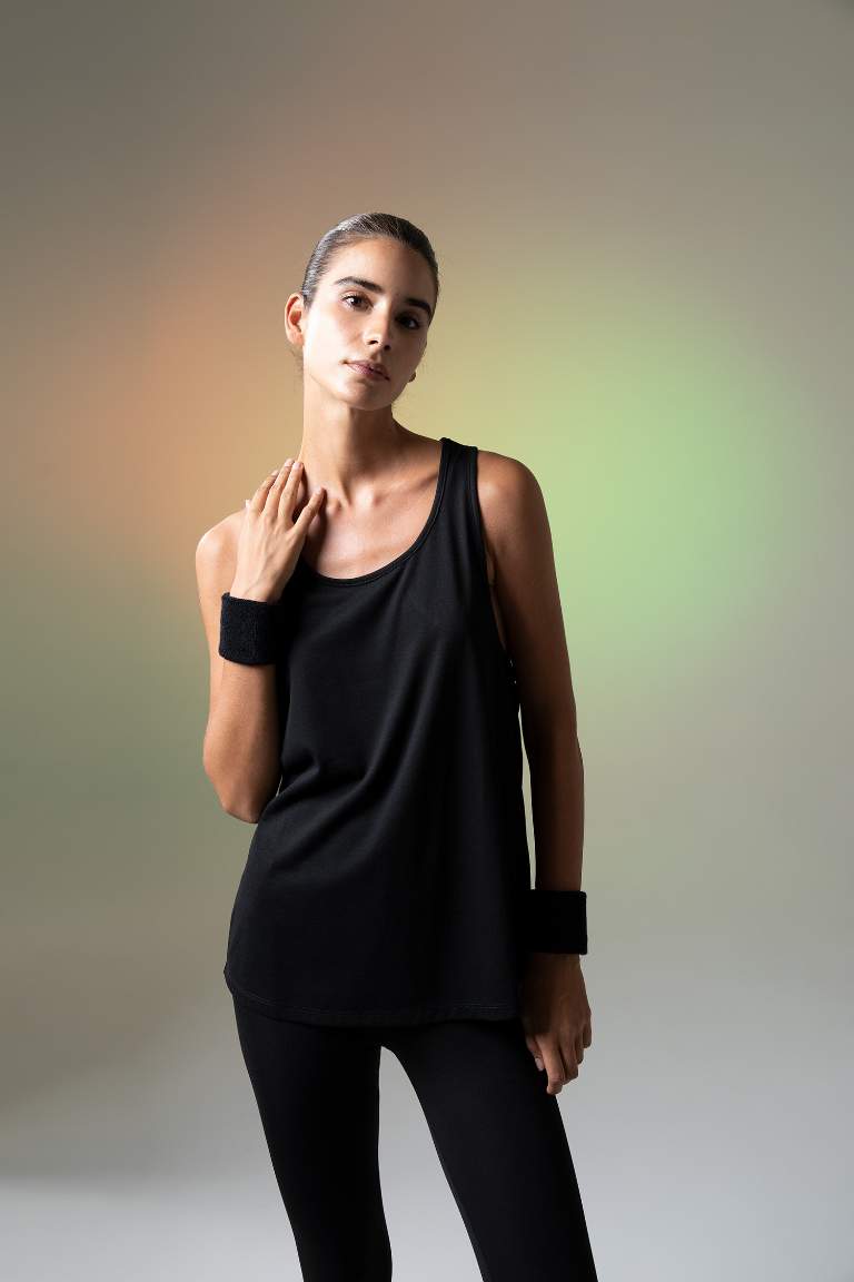 Defacto Fit Standard Fit Crew Neck Singlet