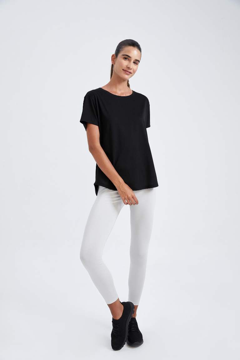 DeFactoFit Comfort Fit Bisiklet Yaka Kısa Kollu Tişört