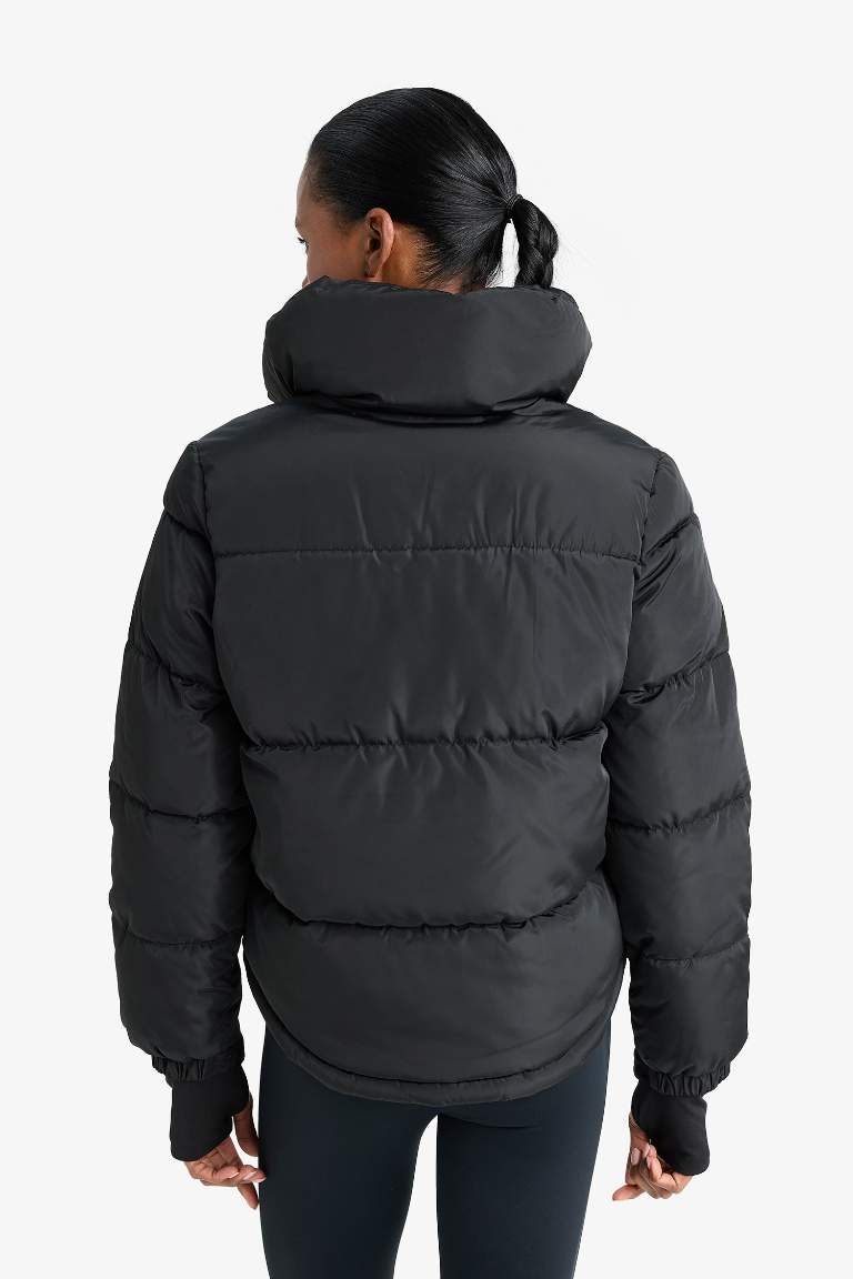 DeFactoFit Su Geçirmez Regular Fit Fermuarlı Mont