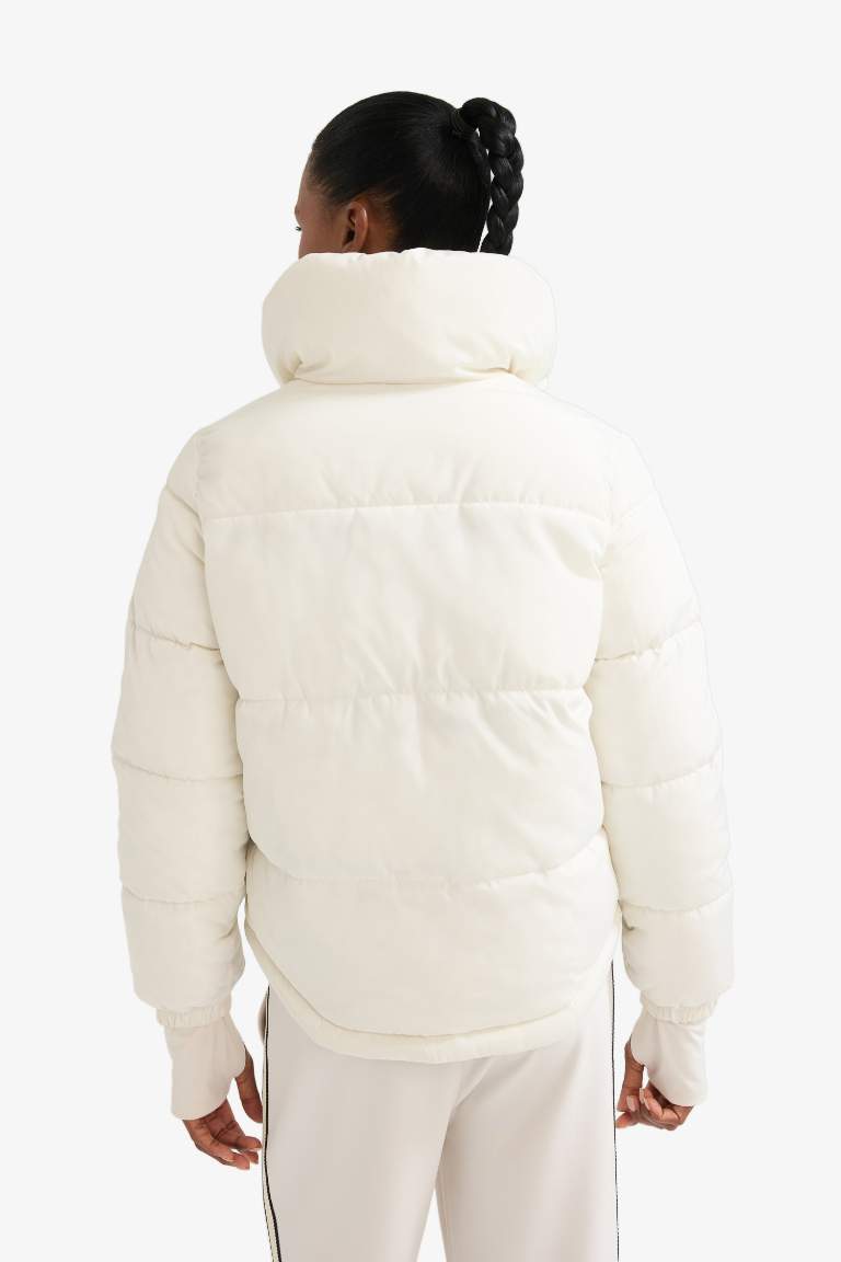 DeFactoFit Su Geçirmez Regular Fit Fermuarlı Mont