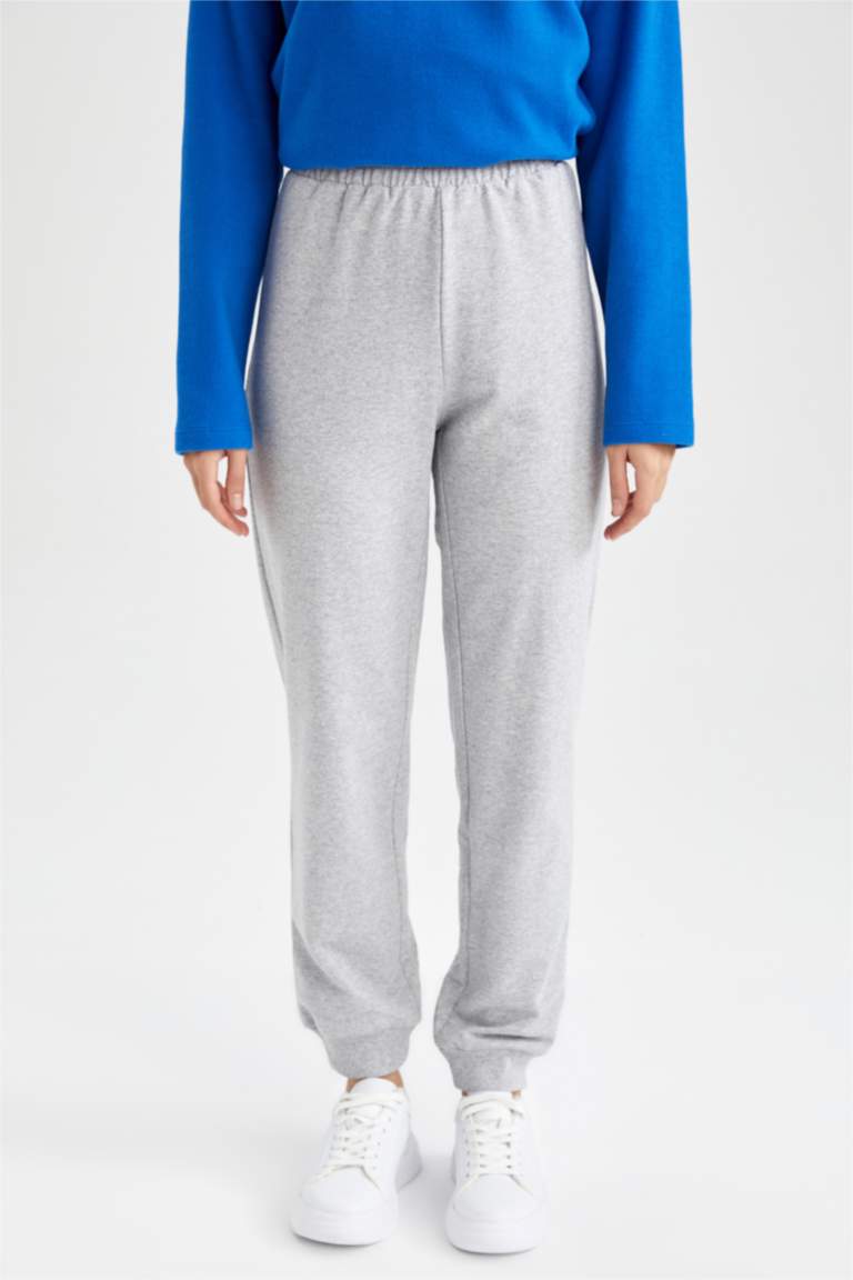 Just Relax Sweatshirt & Jogger Set