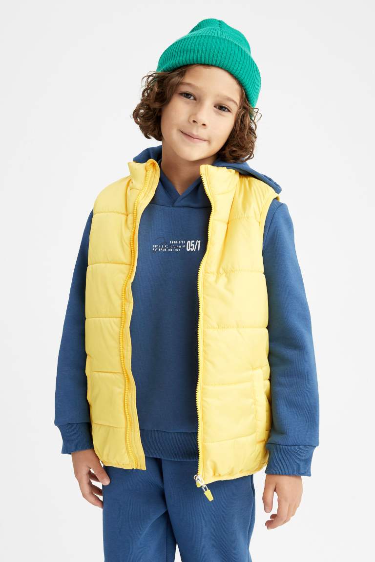 Boy High Neck Vest