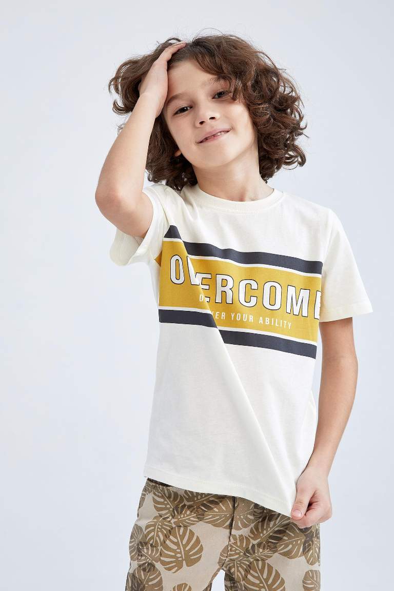 Boys Regular Fit Crew Neck Printed Short Sleeve T-Shirt