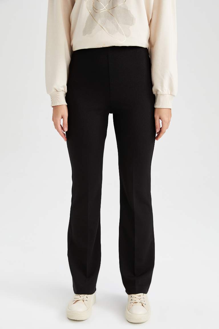 Flare Fit Fermuarlı Krep Pantolon