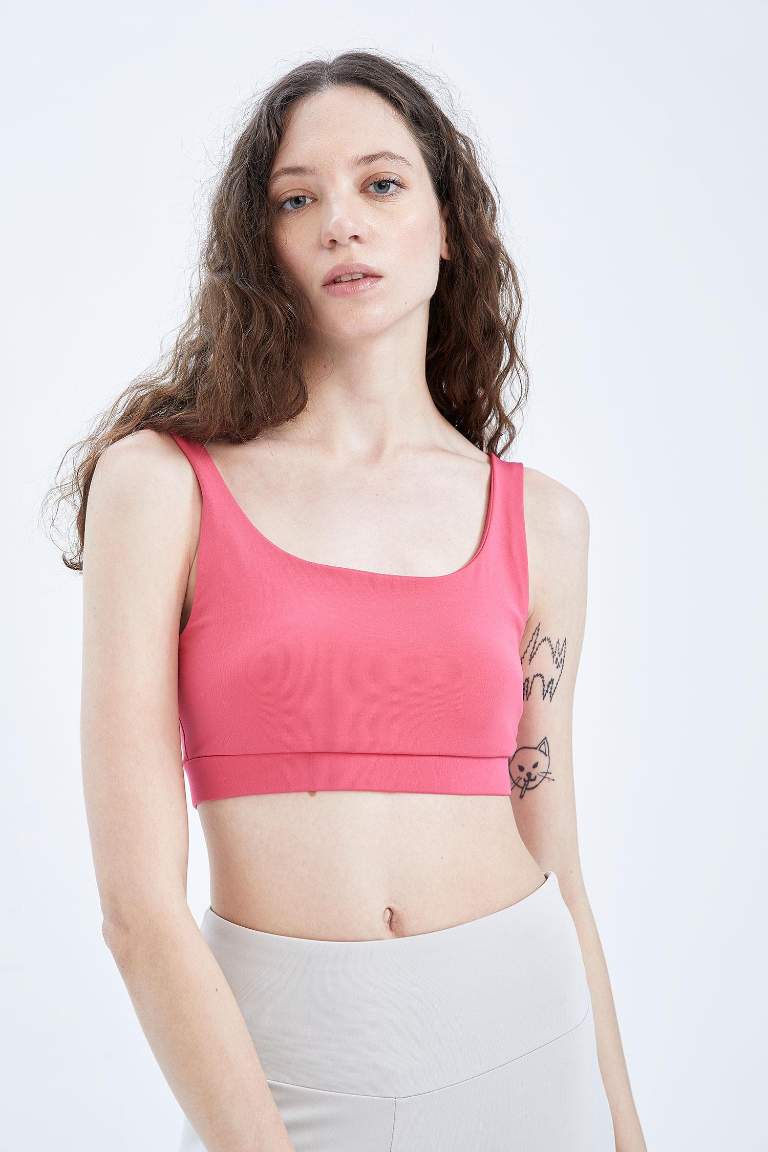 DeFactoFit Crew Neck Sports Bra