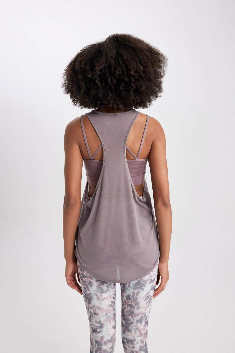 Comfort Fit Crew Neck Sleeveless Tank Top