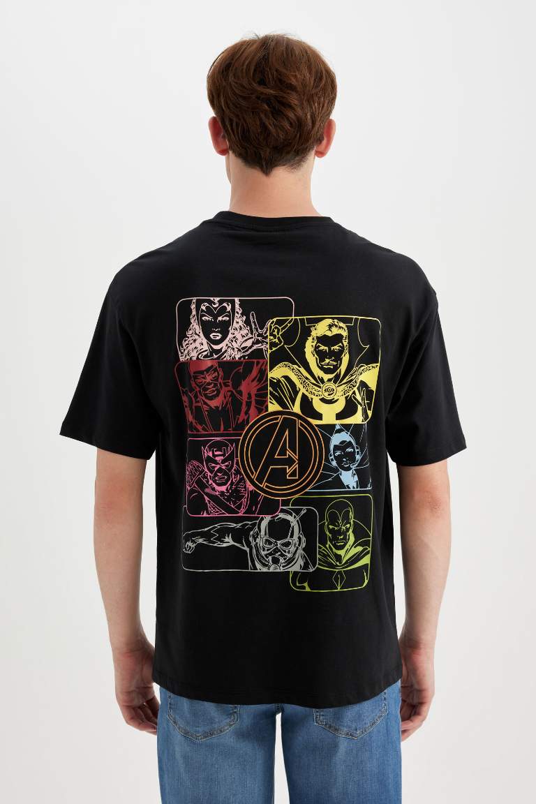 Футболка Marvel Avengers комфортного кроя