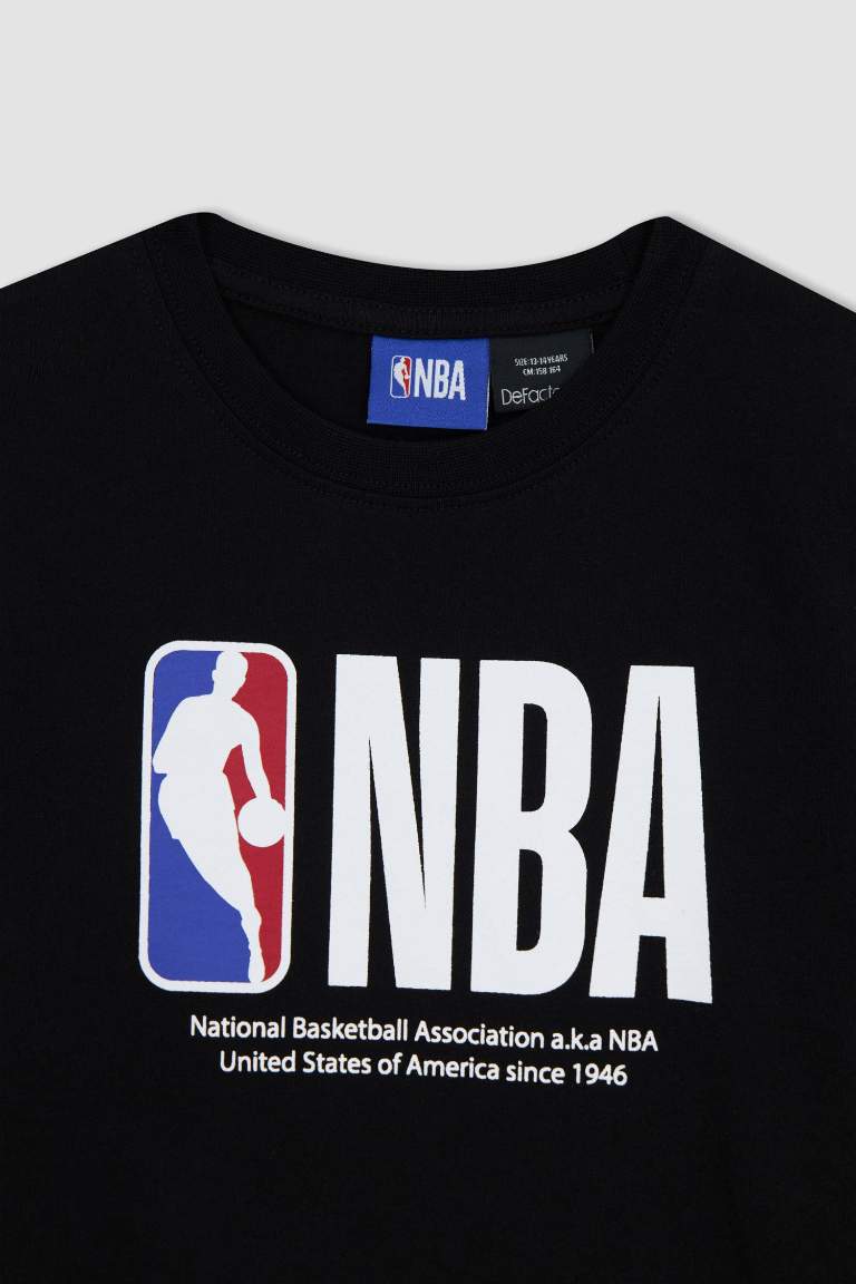 تي شيرت قصة عادية بياقة مستديرة من NBA