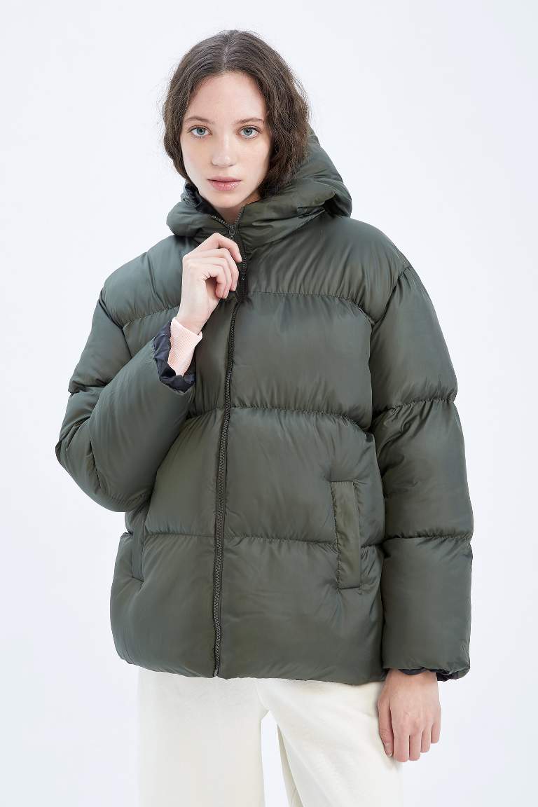DeFactoFit Standart Fit Kapüşonlu Anorak Tafta Şişme Mont
