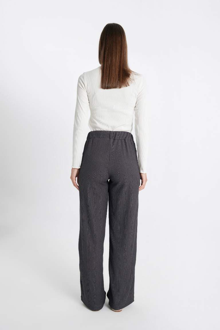 Relax Fit Elastic Waist Basic Crepe Trousers