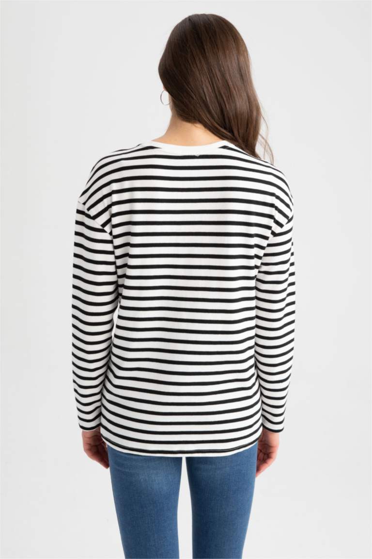White WOMAN Crew Neck Striped Maternity Sweatshirt 2747796 DeFacto
