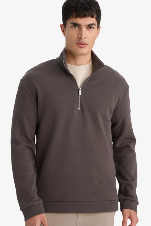 Regular Fıt Dik Yaka Sweatshirt