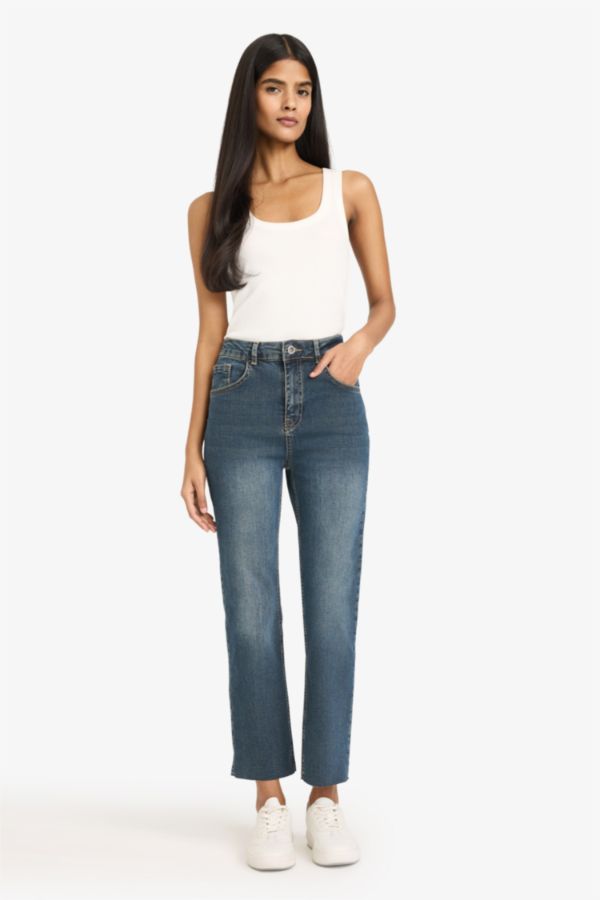 Crop Flare Fıt Düşük Bel Bilek Boy Jean Yıkamalı Pantolon