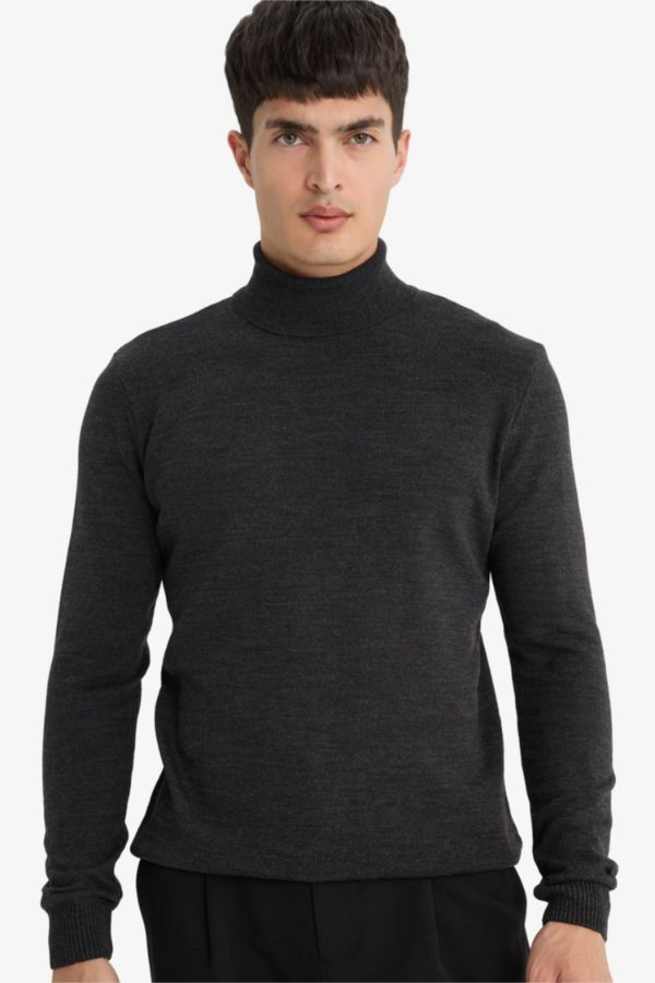 Slim Fit Dar Kesim Balıkçı Yaka Basic Düz Triko Kazak