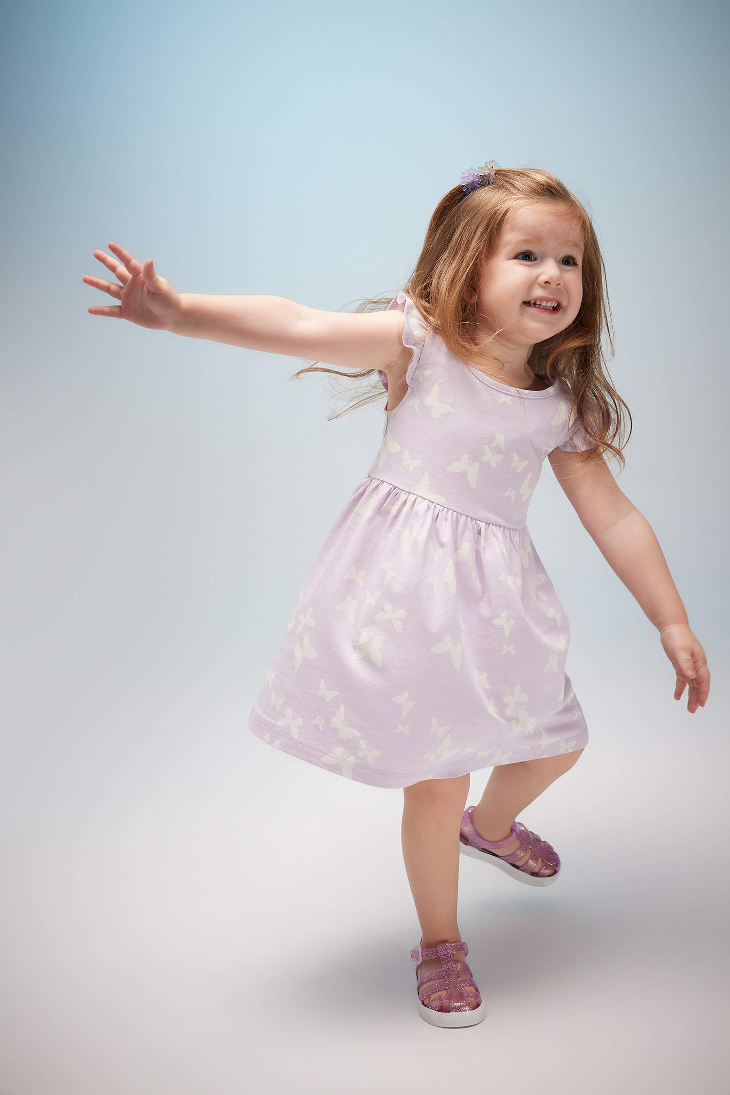 فستان بناتي بقصة عادية بدون أكمام