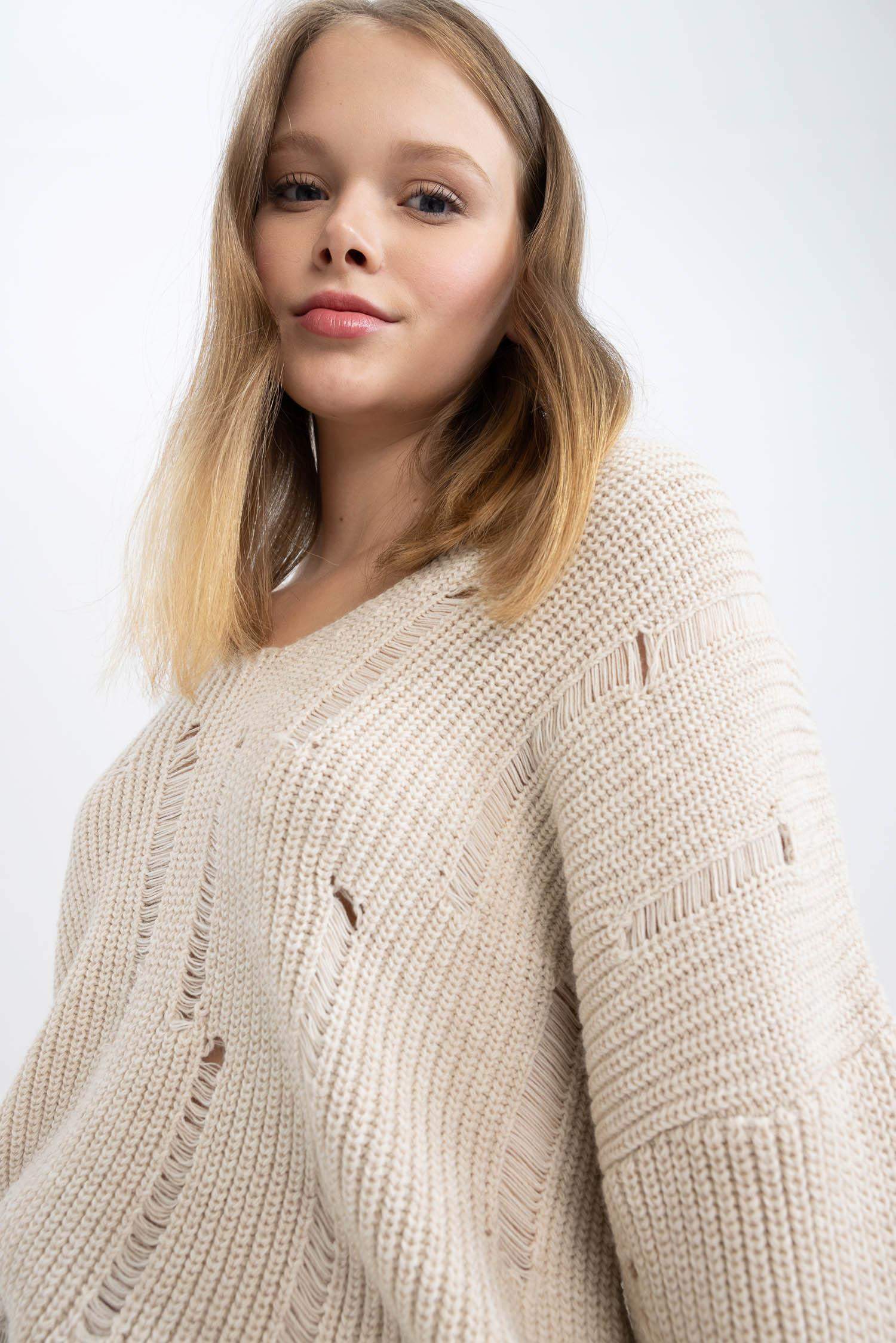 Coool үлкен пішім v жаға трикотаж Пулловер