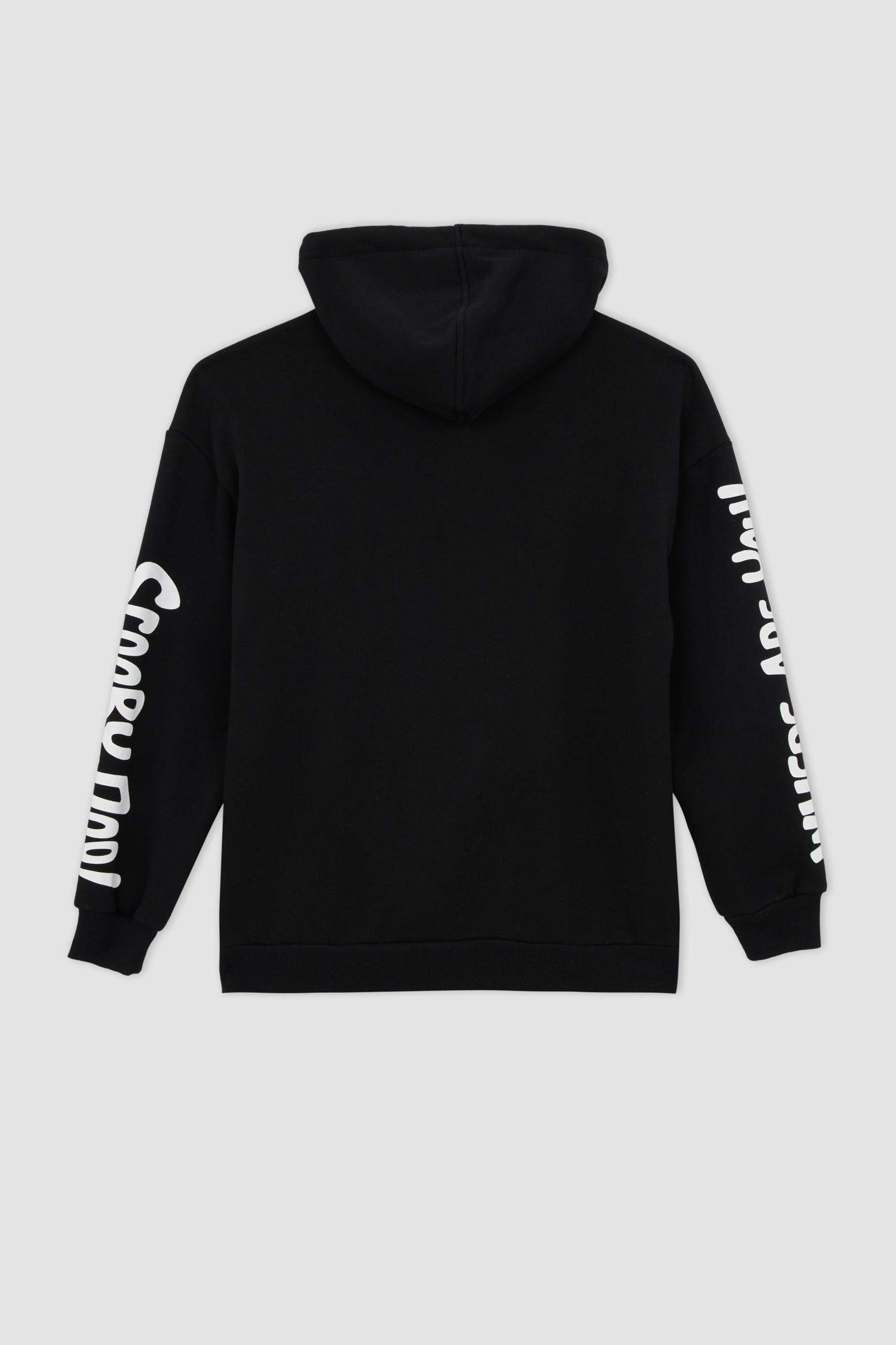 سويت شيرت مطبوع اوفر سايز بغطاء للرأس من سكوبي دو