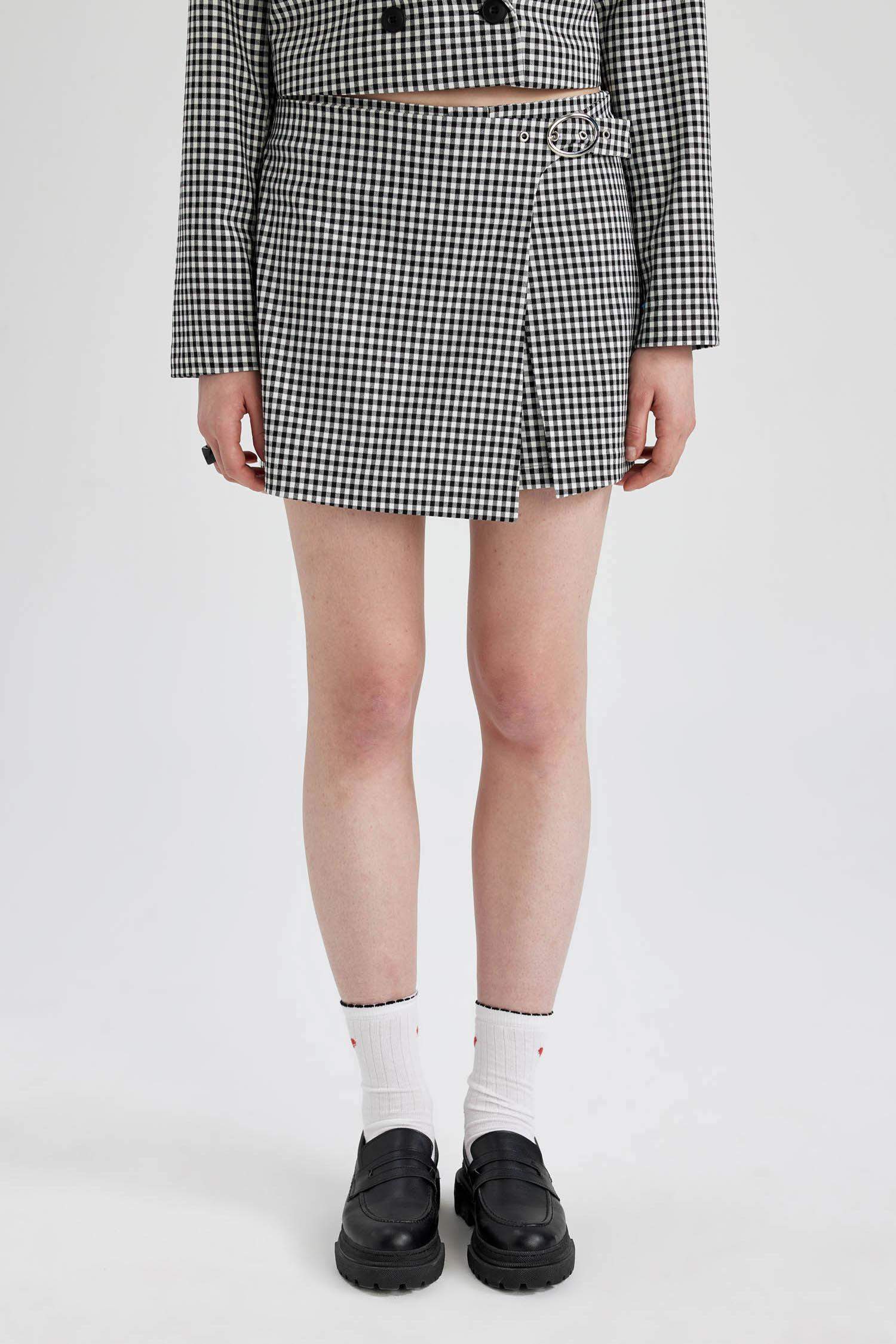 شورت قصة عادية