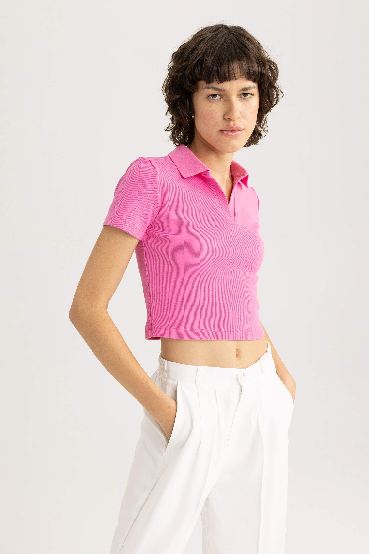 поло жаға тоқылған Қысқа жеңді футболка