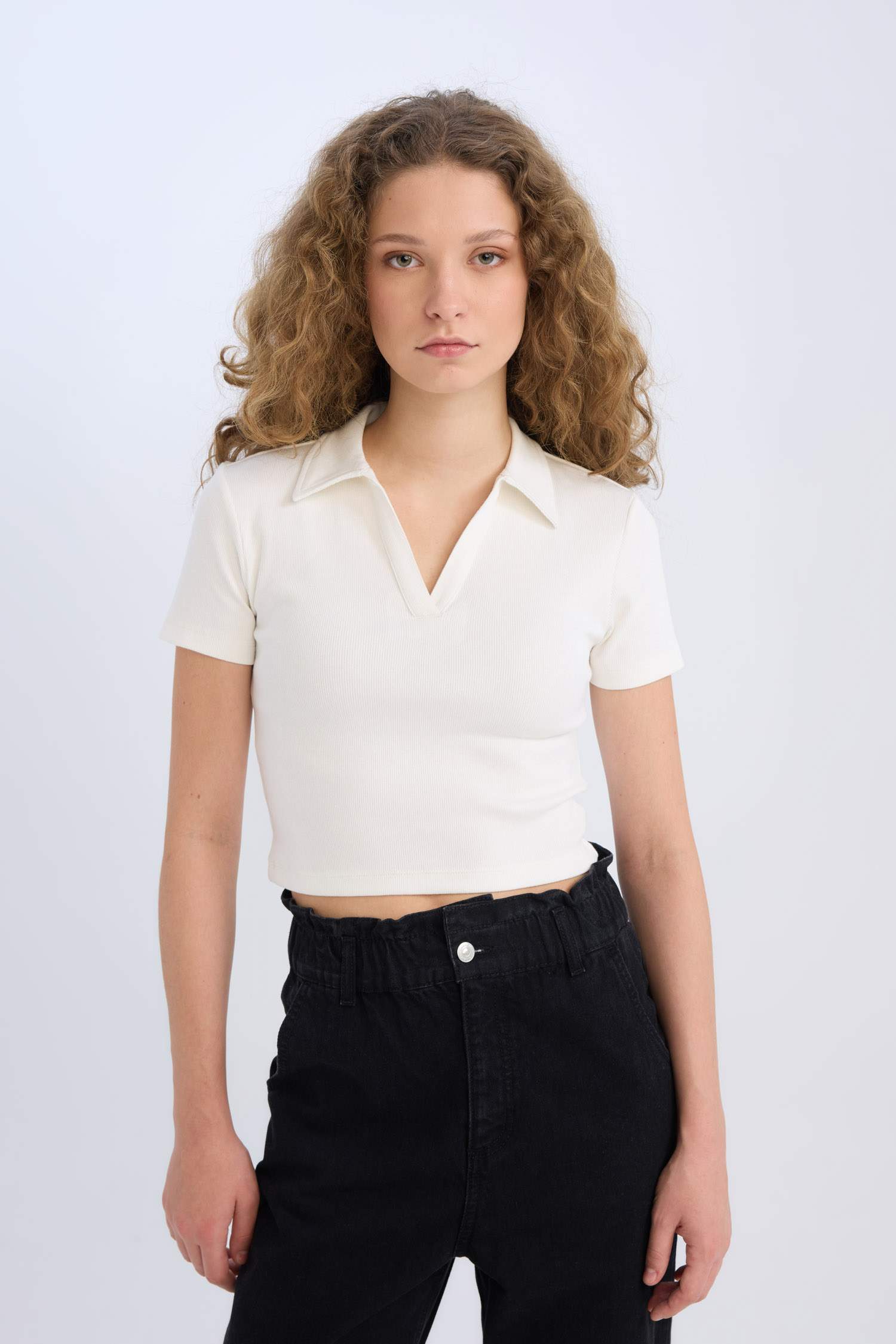 поло жаға тоқылған Қысқа жеңді футболка