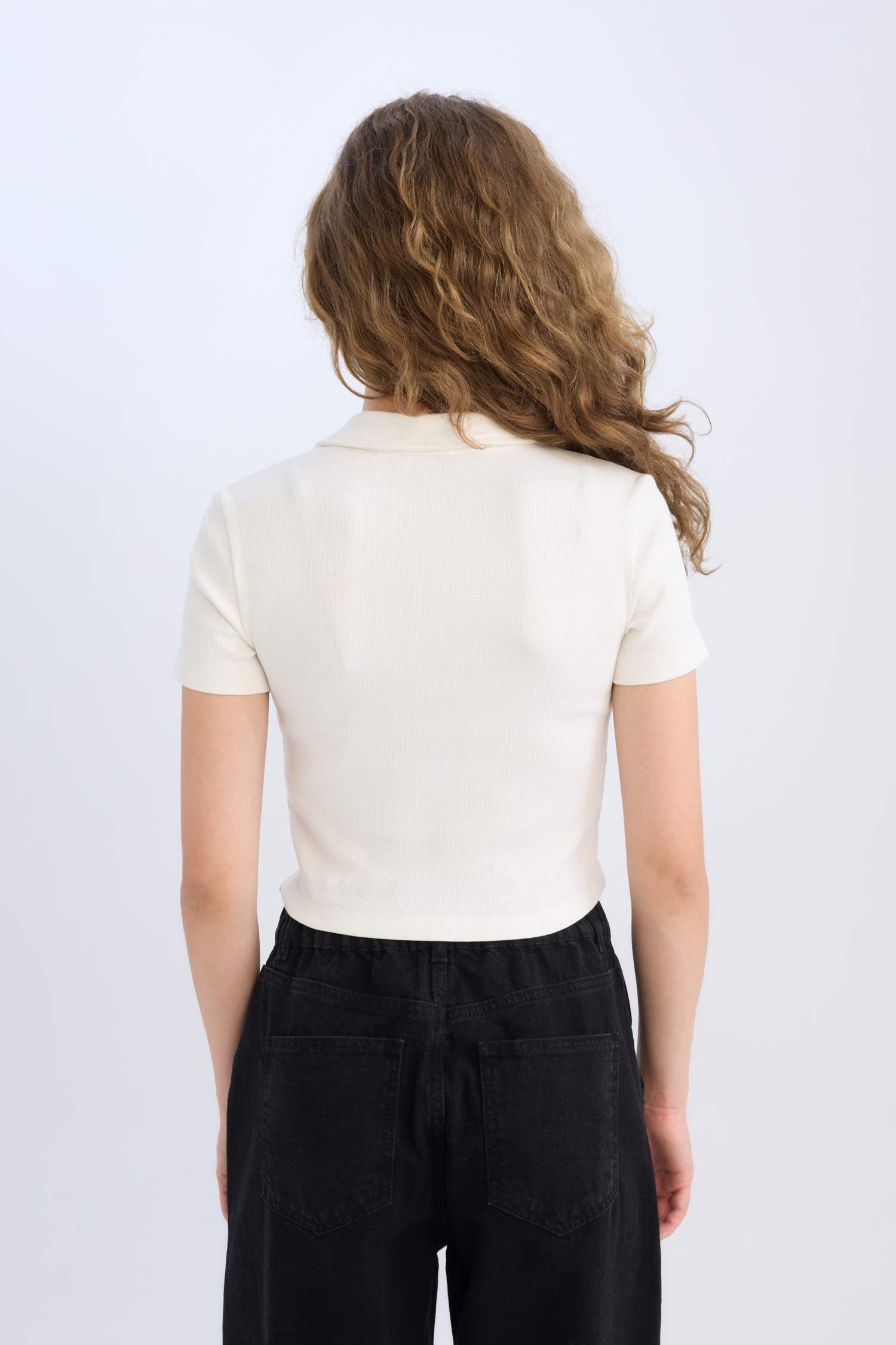 поло жаға тоқылған Қысқа жеңді футболка